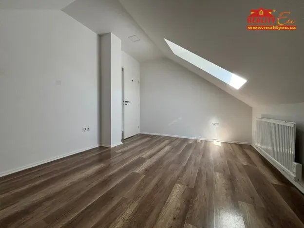 Prodej činžovního domu, Hradec Králové - Slezské Předměstí, Pouchovská, 460 m2