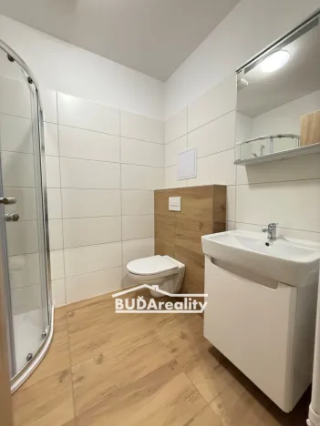 Pronájem bytu 2+kk, Otrokovice, tř. Osvobození, 40 m2