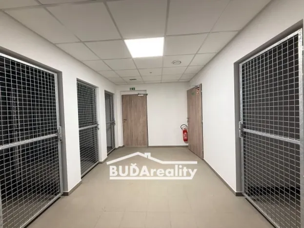 Pronájem bytu 2+kk, Otrokovice, tř. Osvobození, 40 m2