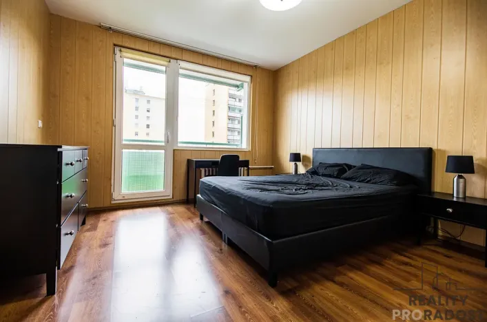 Prodej bytu 3+1, Praha, Hvozdíková, 75 m2