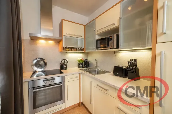 Prodej bytu 2+kk, Praha, Pickova, 52 m2