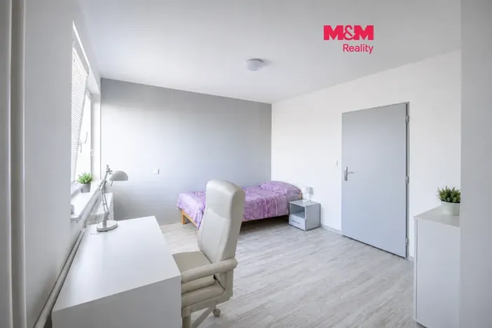 Pronájem bytu 1+kk, Hradec Králové, Sušilova, 32 m2