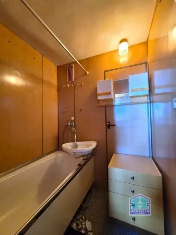Prodej bytu 2+1, Karlovy Vary, Západní, 53 m2