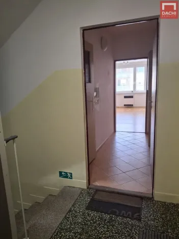Pronájem bytu 1+kk, Olomouc - Lazce, Synkova, 34 m2