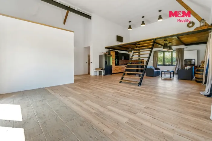 Prodej rodinného domu, Králův Dvůr - Křižatky, 156 m2