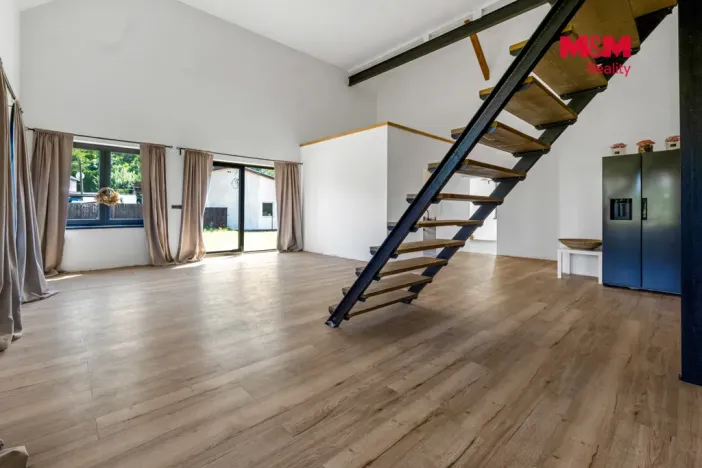 Prodej rodinného domu, Králův Dvůr - Křižatky, 156 m2