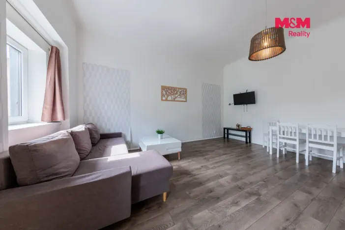 Prodej ubytování, Hroznětín, Mlýnská, 327 m2