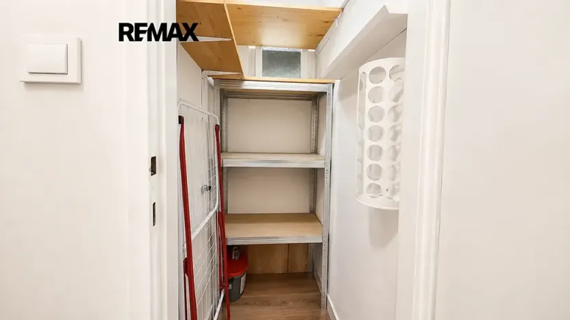 Pronájem bytu 2+1, Praha - Podolí, Na dolinách, 54 m2