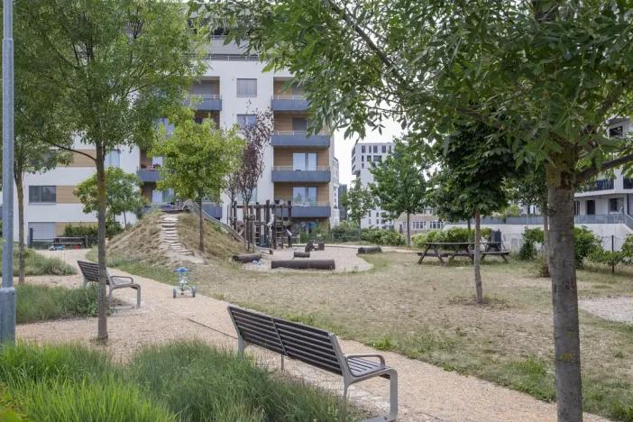 Pronájem bytu 3+kk, Praha - Vysočany, Svatošových, 72 m2