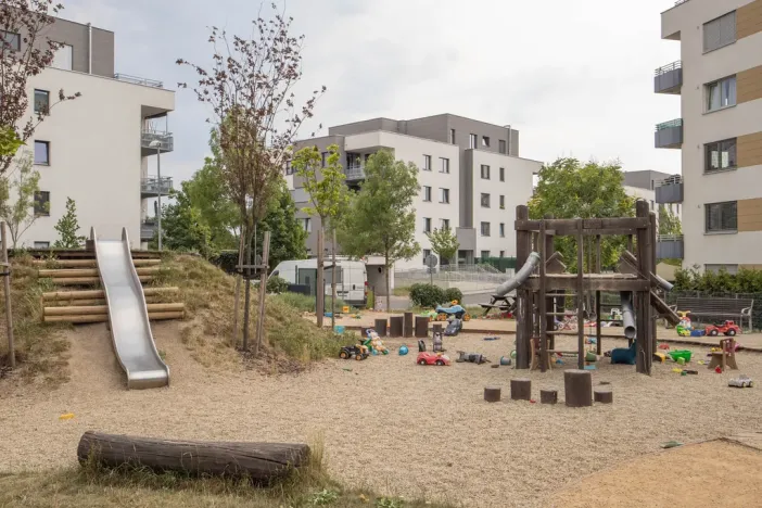 Pronájem bytu 3+kk, Praha - Vysočany, Svatošových, 72 m2