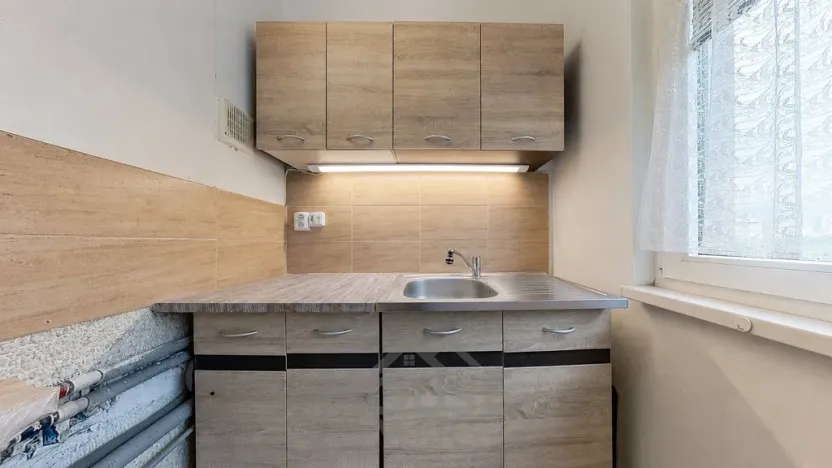 Prodej bytu 1+1, Praha - Háje, Matúškova, 30 m2