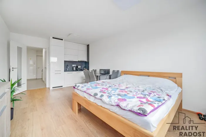 Pronájem bytu 1+kk, Pardubice, Smilova, 32 m2