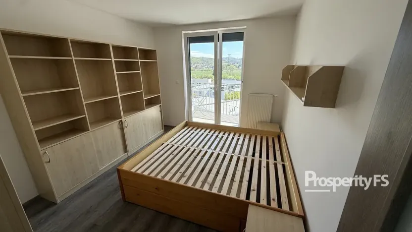 Pronájem bytu 2+kk, Rosice, Karla IV., 54 m2