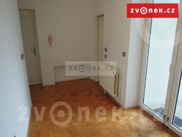 Pronájem kanceláře, Zlín, Sokolská, 78 m2