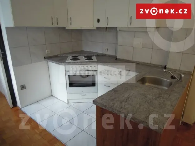 Pronájem kanceláře, Zlín, Sokolská, 78 m2