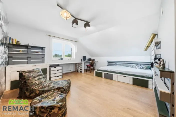 Prodej rodinného domu, Blatnice pod Svatým Antonínkem, 335 m2