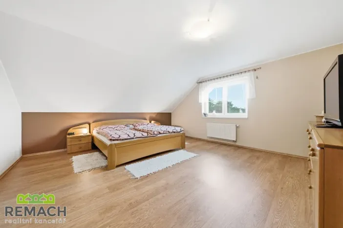 Prodej rodinného domu, Blatnice pod Svatým Antonínkem, 335 m2