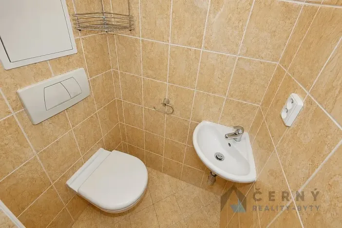 Pronájem bytu 1+kk, Liberec, Na Pískovně, 20 m2