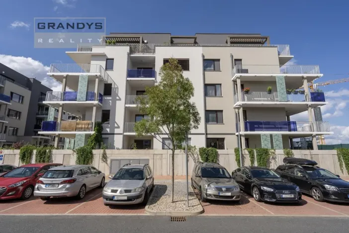 Pronájem bytu 3+kk, Praha, K Beranovu, 77 m2