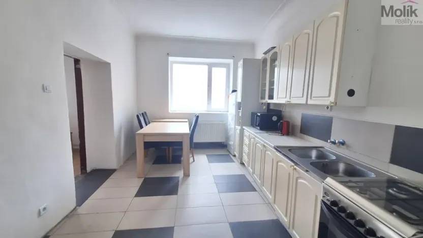 Prodej rodinného domu, Chabařovice, Náměstí 9. května, 150 m2