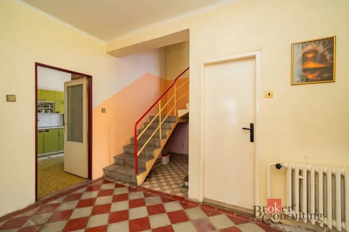 Prodej rodinného domu, Tišice - Kozly, Labská, 180 m2