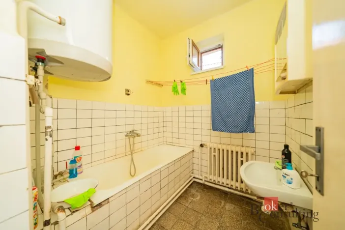 Prodej rodinného domu, Tišice - Kozly, Labská, 180 m2