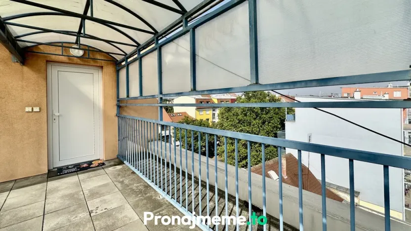 Pronájem bytu 1+kk, Znojmo, Mičurinova, 37 m2