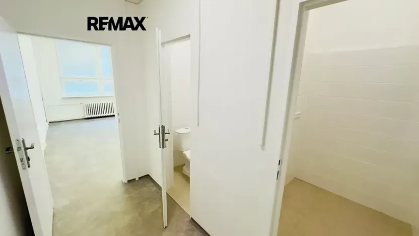 Pronájem kanceláře, Praha - Háje, Kupeckého, 100 m2