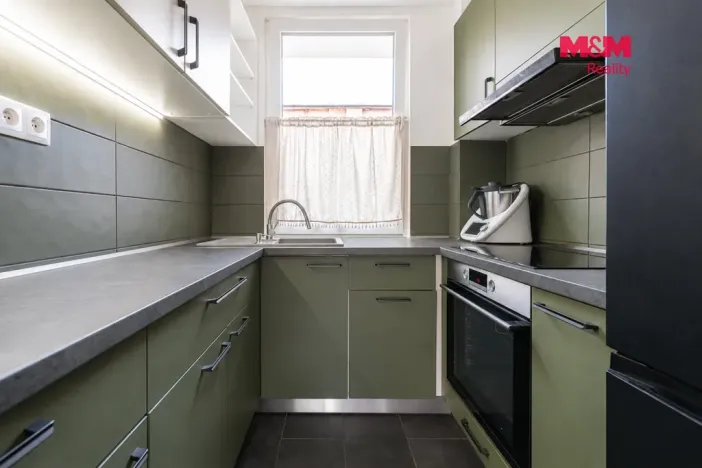 Prodej bytu 3+1, Zlín, Padělky IX, 82 m2