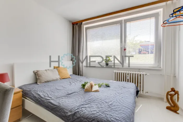 Pronájem bytu 2+kk, Praha, Generála Janouška, 43 m2