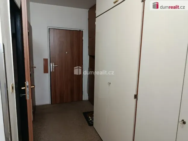 Pronájem bytu 2+kk, Praha - Kobylisy, Rajmonova, 45 m2