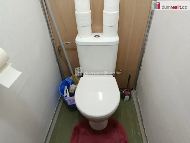 Pronájem bytu 2+kk, Praha - Kobylisy, Rajmonova, 45 m2