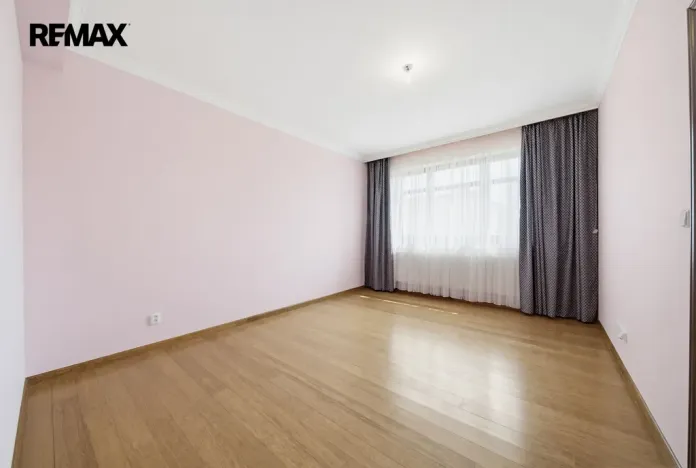 Prodej rodinného domu, Jesenice - Zdiměřice, Sýkorová, 363 m2