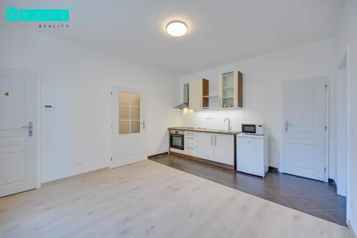 Pronájem bytu 2+kk, Olomouc, Šmeralova, 43 m2