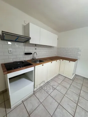 Prodej bytu 2+1, Praha - Žižkov, Jeseniova, 71 m2