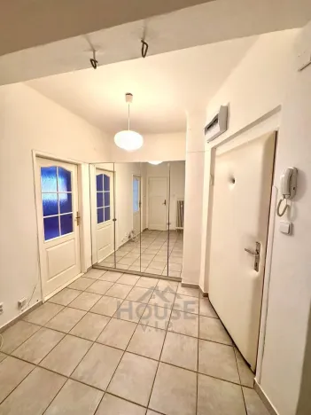 Prodej bytu 2+1, Praha - Žižkov, Jeseniova, 71 m2