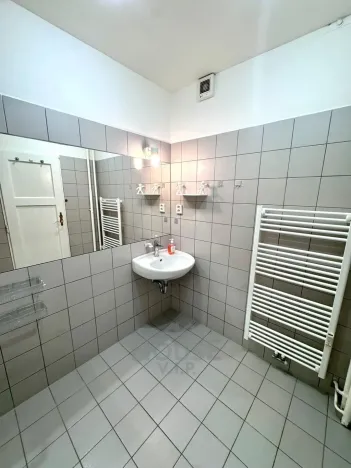 Prodej bytu 2+1, Praha - Žižkov, Jeseniova, 71 m2