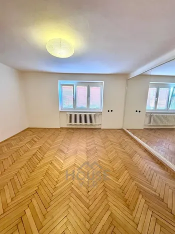 Pronájem bytu 3+kk, Praha - Žižkov, Jeseniova, 71 m2