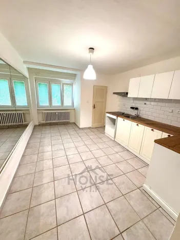 Pronájem bytu 3+kk, Praha - Žižkov, Jeseniova, 71 m2