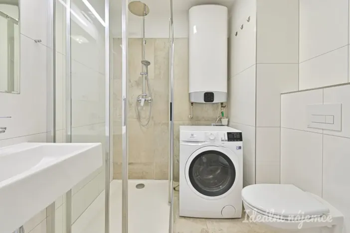 Pronájem bytu 1+kk, Brno, Přadlácká, 28 m2