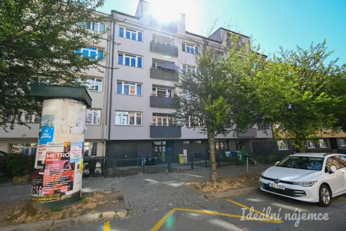 Pronájem bytu 1+kk, Brno, Přadlácká, 28 m2
