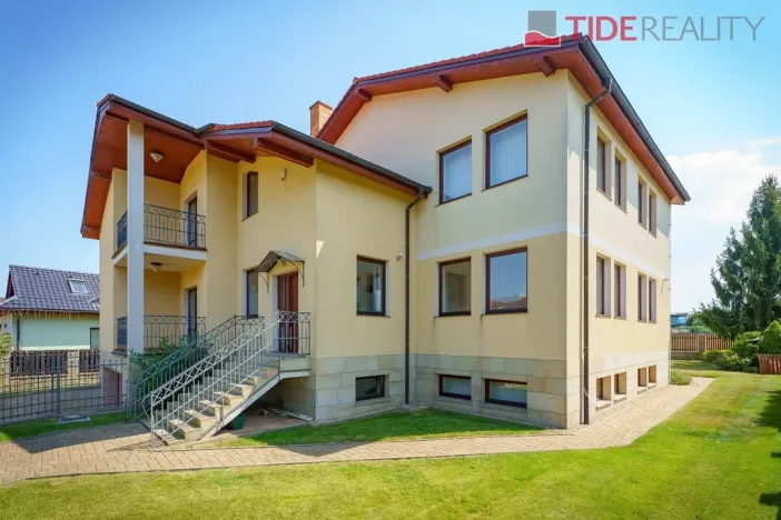 Pronájem vily, Jesenice, Vilová, 420 m2