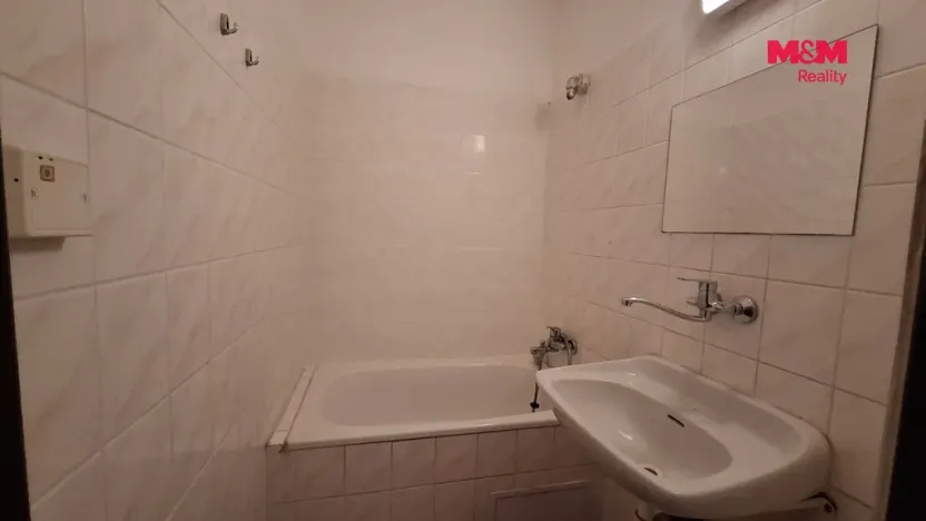 Prodej bytu 1+kk, Rožnov pod Radhoštěm, Lesní, 16 m2