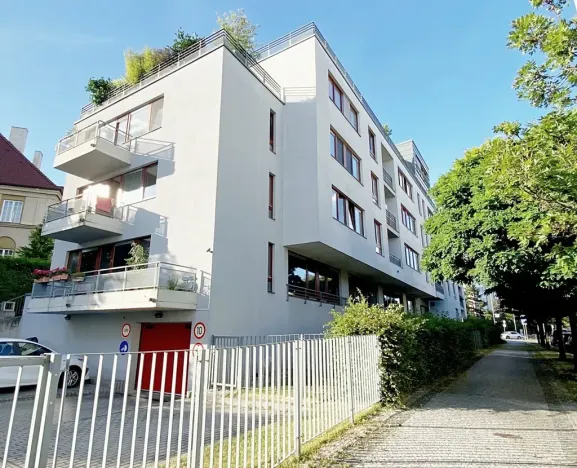Pronájem bytu 2+kk, Praha - Vršovice, Ruská, 67 m2