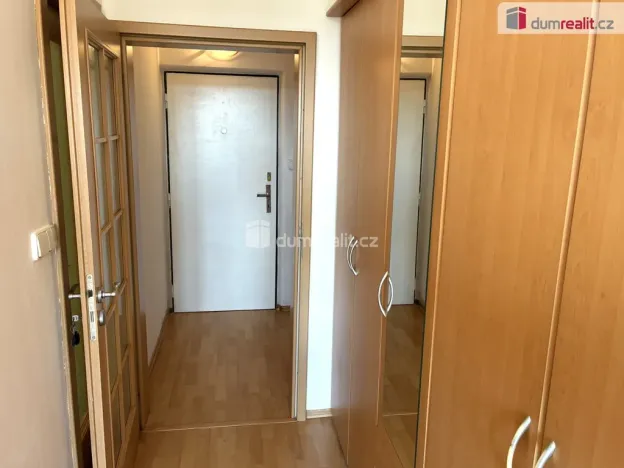 Prodej bytu 2+kk, Praha - Kamýk, Zárubova, 43 m2