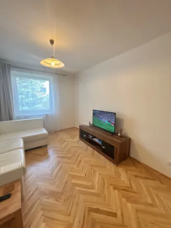 Pronájem bytu 2+1, Pardubice, Bratranců Veverkových, 51 m2