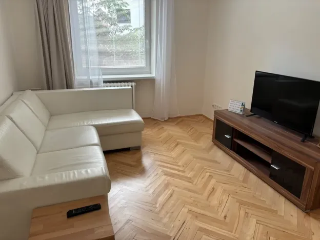Pronájem bytu 2+1, Pardubice, Bratranců Veverkových, 51 m2