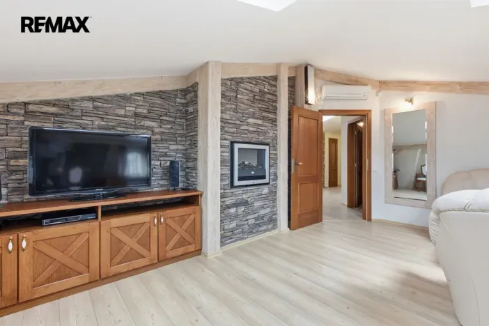 Prodej bytu 5+kk, Karlovy Vary, Moskevská, 205 m2