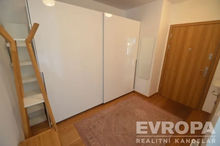 Pronájem bytu 3+kk, Praha, Na Křtině, 98 m2