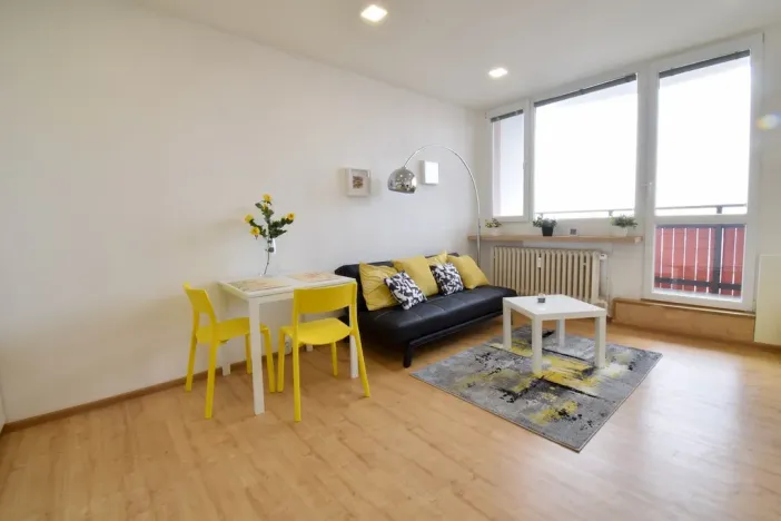 Pronájem bytu 2+kk, Brno - Lesná, Slavíčkova, 37 m2